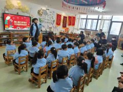 <b>“迎新年 共成长” 民权县第一实验幼儿园组织开</b>